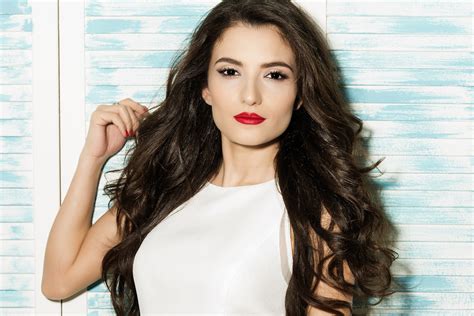  Dilara Kazimova: Earnings and Achievements 