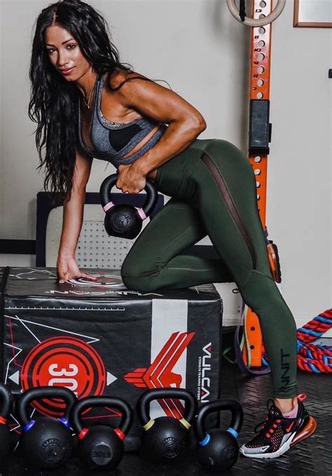  Discovering Eva Ray's Physique and Exercise Regimen 