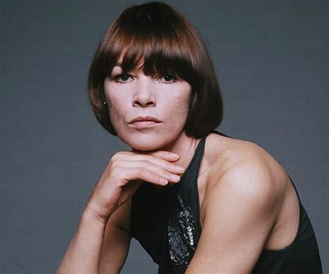  Early Years and Career Beginnings of Glenda Jackson 