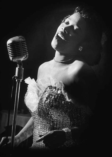  Exploring the Legacy of the Iconic Jazz Singer 