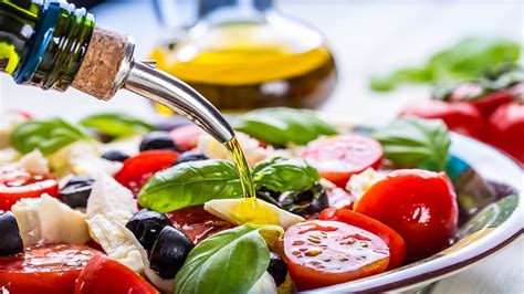  Exploring the Mediterranean Diet: Olive Oil as a Key Component 