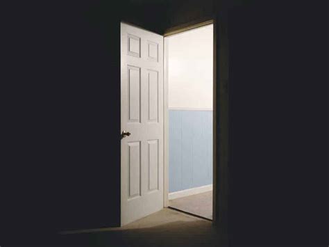  Exploring the Psychological Significance of Dreaming About Bedroom Doors 