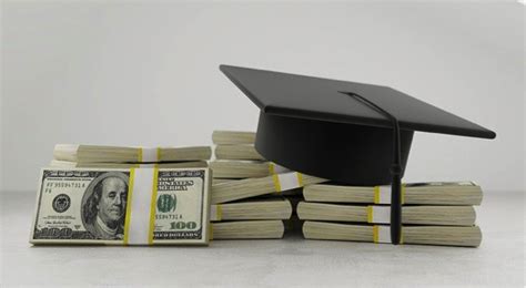  Financing Your Higher Education: Exploring Scholarships, Grants, and Loans 