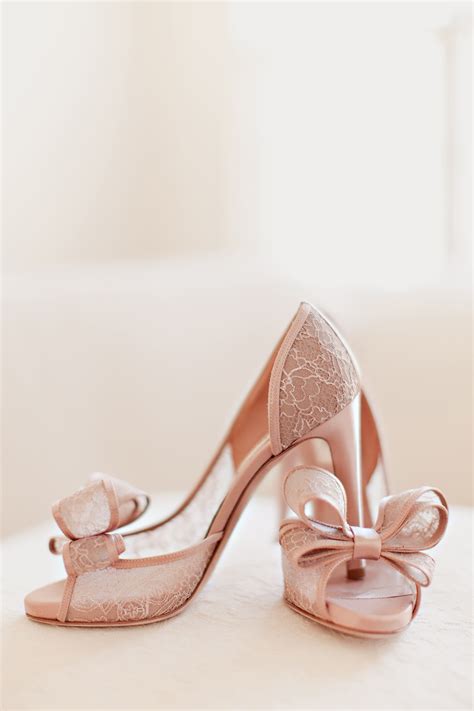  Finding the Ideal Pair of Blush-Colored Footwear for Any Event 