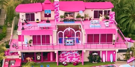  Malibu Dreamhouse: Barbie Gold's Home 