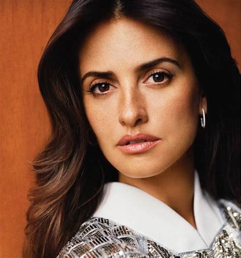  Penelope Cruz's Years and Personal Life 