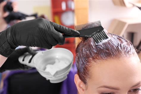  Seeking Professional Assistance: When to Consult a Hair Color Specialist 