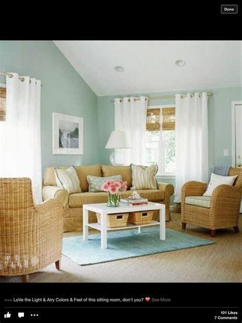  Selecting the Perfect Color Scheme for an Airy and Peaceful Space 