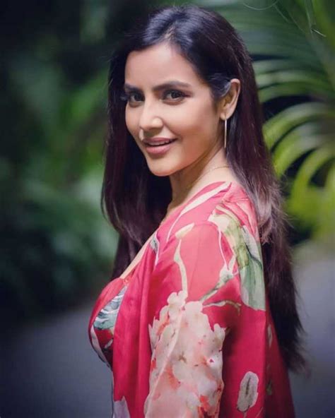 A Glimpse into Priya Anand's Lifestyle