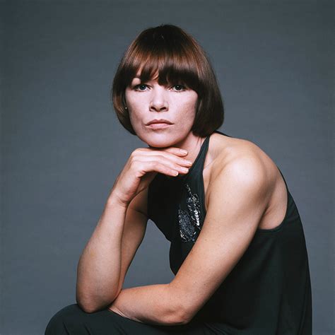 A Graceful Silhouette: Glenda Jackson's Physique