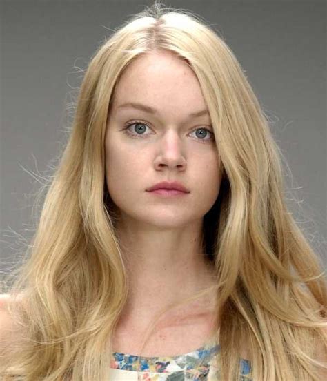 A Short Overview of Lindsay Ellingson's Life