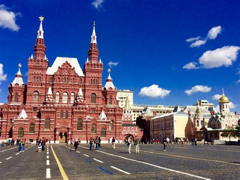 A Window into Russia's Fascinating Heritage: Exploring Red Square