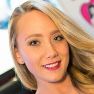 AJ Applegate's Age and Background