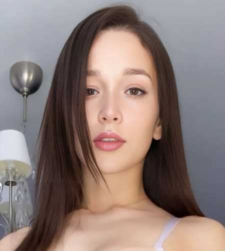 Abella Jade's Age and Personal Life