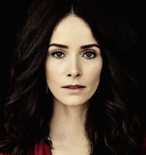 Abigail Spencer's Social Media Presence