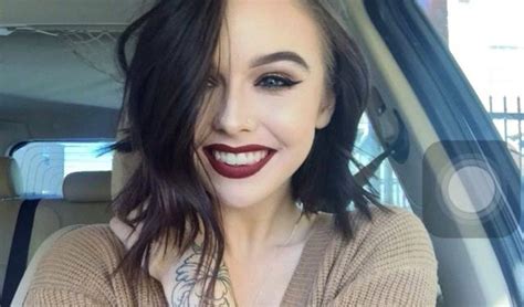 Acacia Brinley's Age: How Old is She?