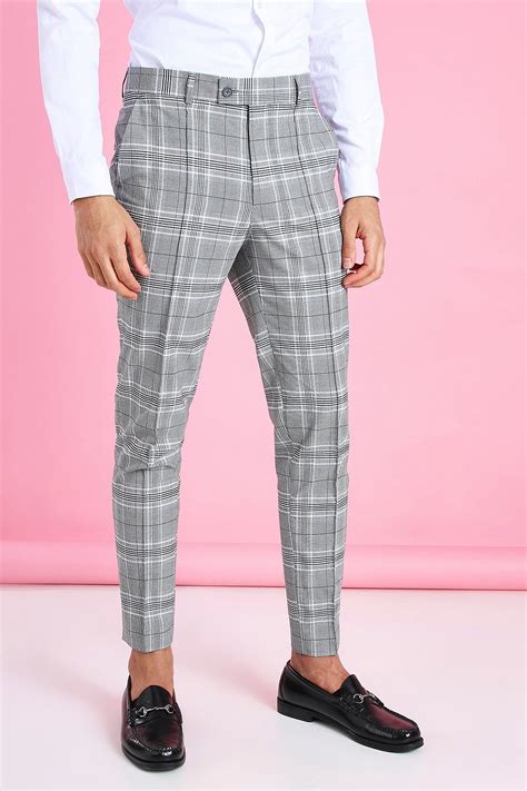 Accessorizing Your Checked Trousers: What to Do and What to Avoid