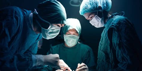 Achieving Excellence: Qualities and Abilities of an Exceptional Surgeon