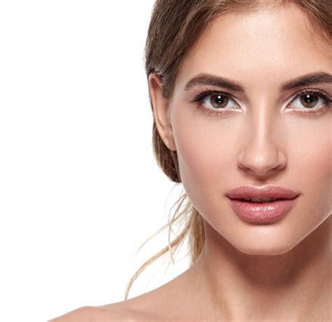 Achieving a Naturally Enhanced Lip Look: Selecting the Ideal Filling Substance