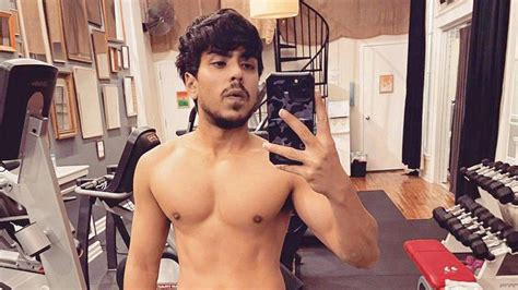 Adarsh Gourav's Physique and Body Measurements