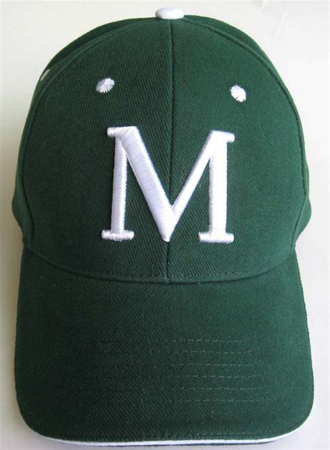 Adding Personalized Touches to Your Baseball Cap: Embroidery, Patchwork, and Appliqués