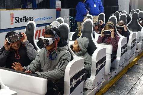 Adrenaline Rush in the Dark: Frightening Fun on Indoor Coasters and Virtual Reality Experiences