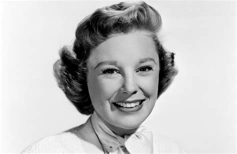 Age, Height, and Body Stats of June Allyson