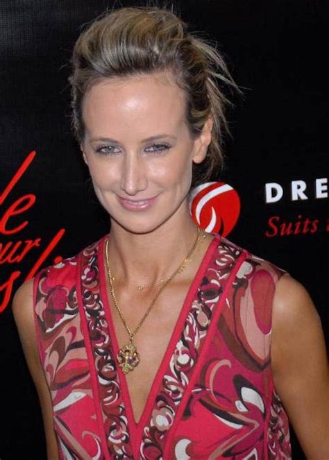 Age: How Old is Victoria Hervey?