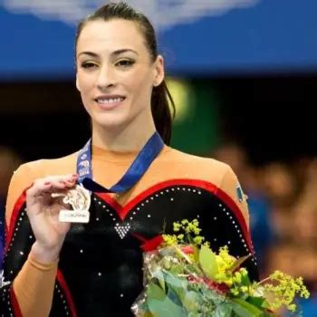 Age and Height of Catalina Ponor