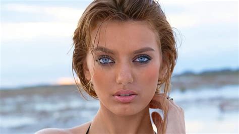 Age and Personal Life of Bregje Heinen