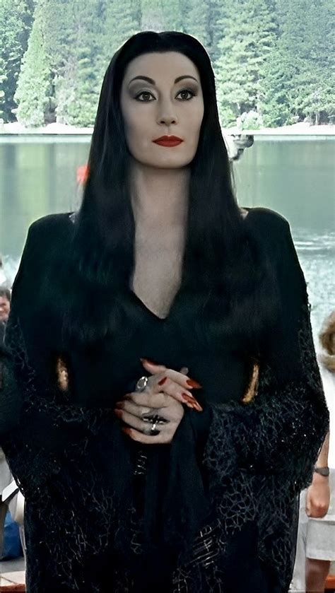 Age and background of Ivy Addams