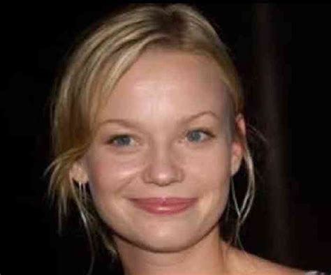 Age of Samantha Mathis: What to Know