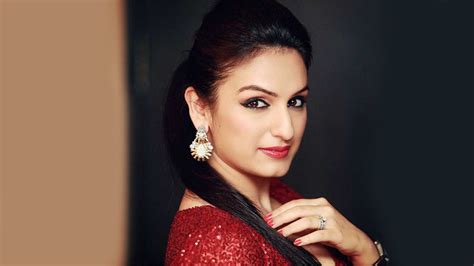 Akriti Kakar Biography