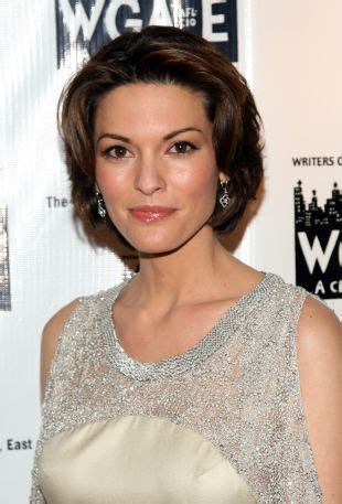 Alana De La Garza: Early Life