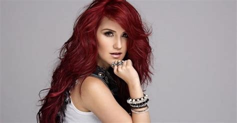 All About Dulce Maria: Height