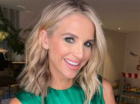 All About Kelly McGregor: Age, Height, Figure, and Net Worth