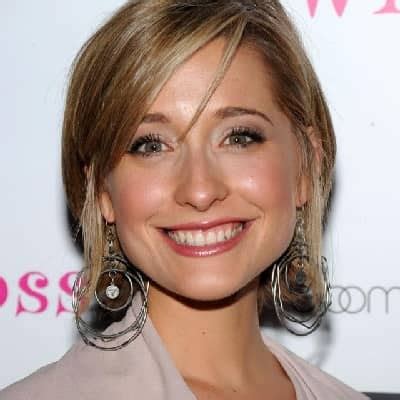 Allison Mack Figure Overview