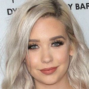 Amanda Steele Biography: Age, Family, Career