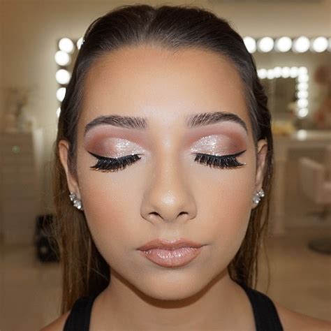 Amping up the Drama: Smokey Eye Makeup for Special Occasions