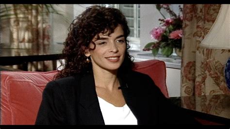 An insight into the financial success of Annabella Sciorra