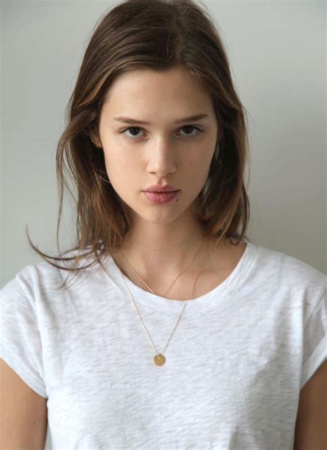 Anais Pouliot Bio: Age, Height, Figure