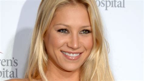 Anna Kournikova: Biography and Early Life