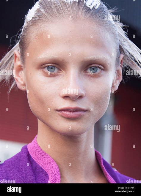 Anna Selezneva: Fashion Model Extraordinaire