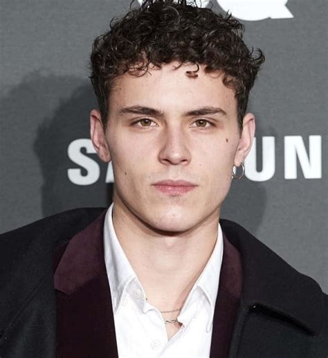 Arón Piper Net Worth Breakdown