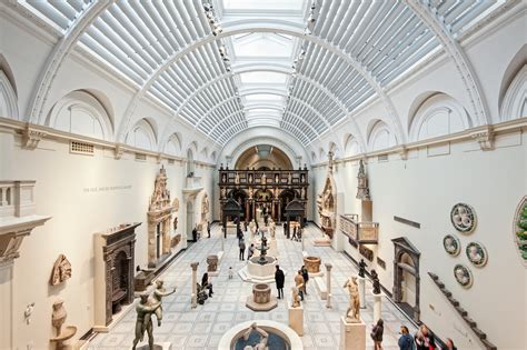 Art of Romance: Exploring London's Enchanting Museums and Galleries