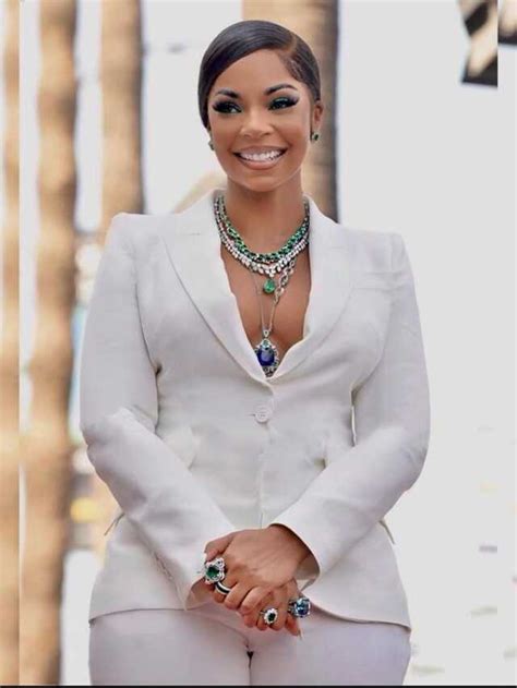 Ashanti Essence Biography