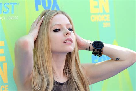 Avril Lavigne's Net Worth: How Rich Is She?