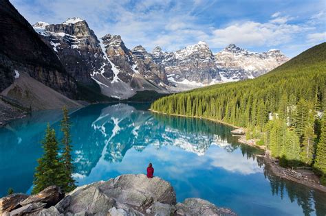 Awe-Inspiring Views: The Unique Beauty of Mountain Tops