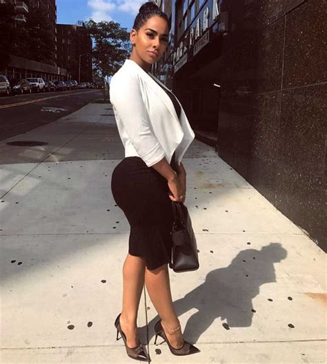 Ayisha Diaz Bio: Early Life and Education