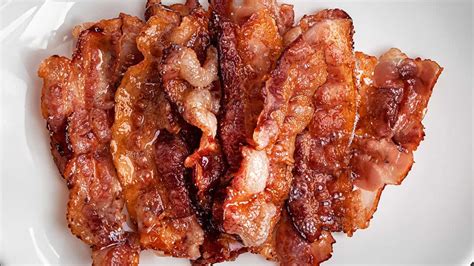 Bacon Delights for Those with a Sweet Tooth: Tempting Dessert Recipes incorporating Bacon